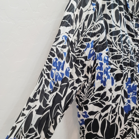 💕 Worthington Blue, White & Black Satin Button Down Top Women's Size 2X - Picture 9 of 11